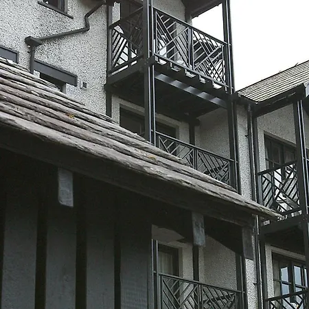 College Gate Holiday home *